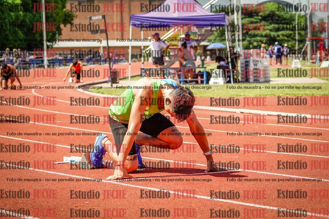 Fotos de los 400 m llanos de varones