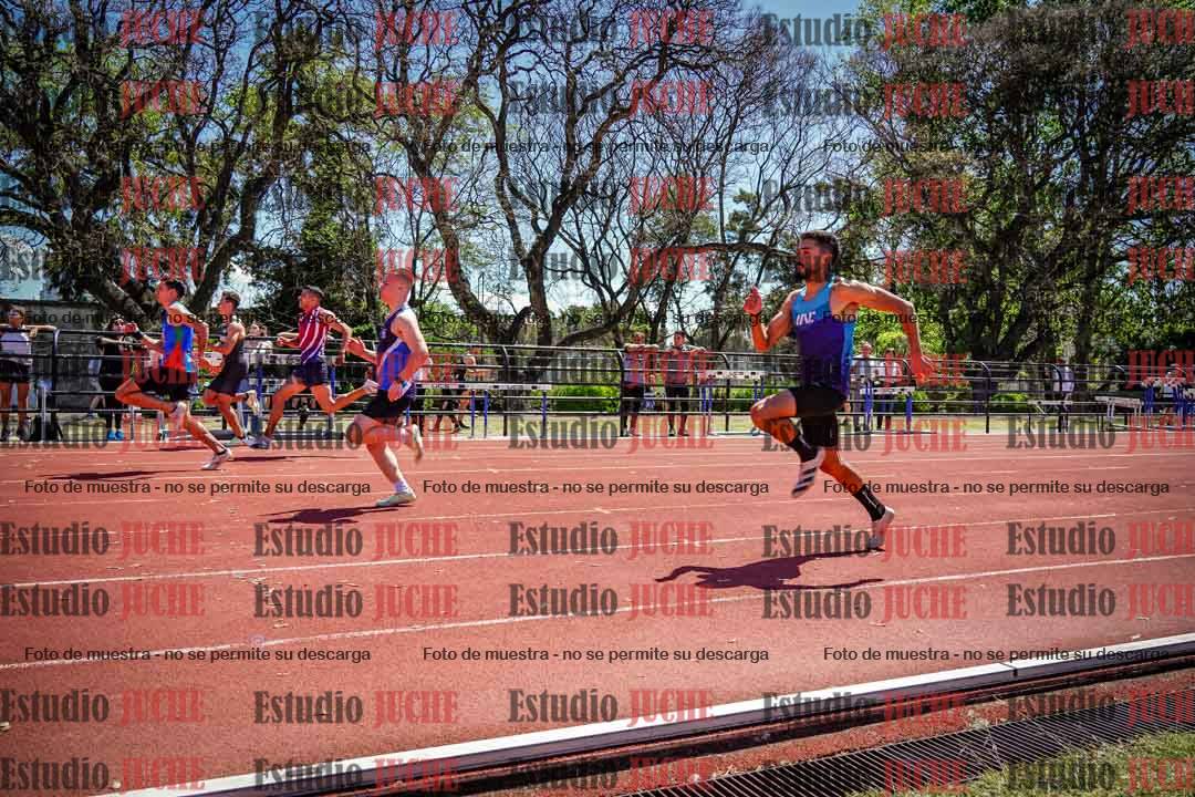 Fotos de los 100 m llanos de varones