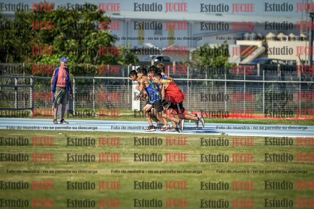 Fotos de los 600 m llanos de varones