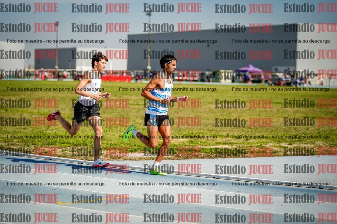 Fotos de los 3000 m llanos de varones