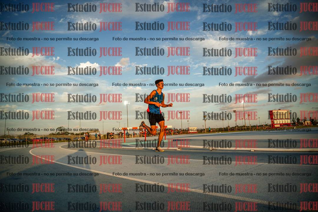 Fotos de los 3000 m llanos de varones