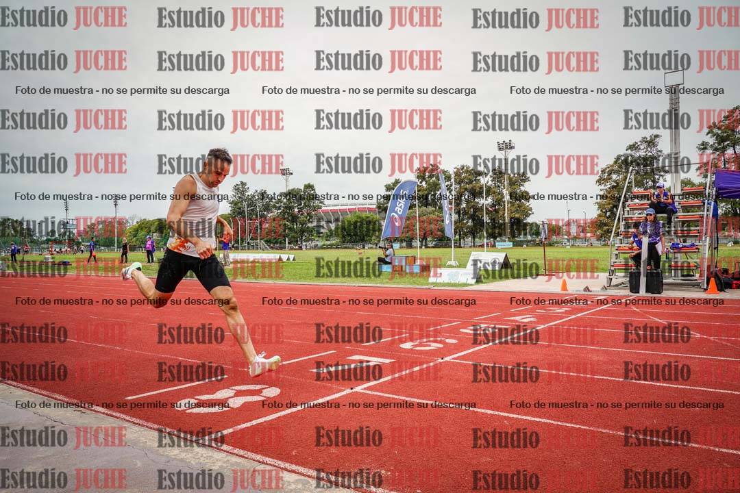 Fotos de los 400 m llanos de varones