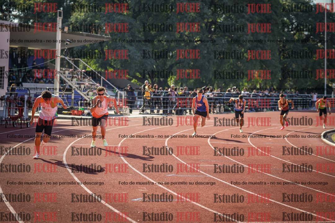 Fotos de los 800 m llanos de varones