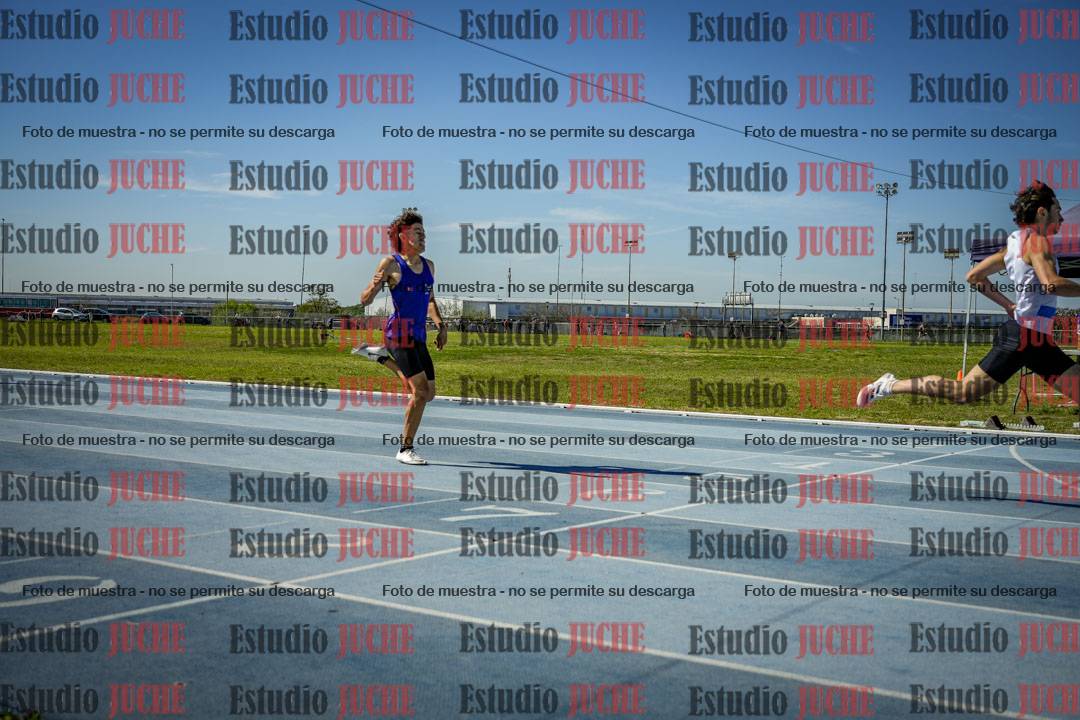 Fotos de los 400 m llanos de varones