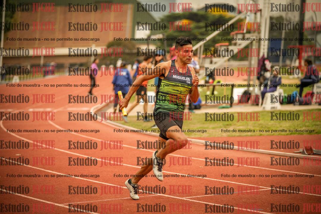 Fotos de las Postas 4x400 m de varones
