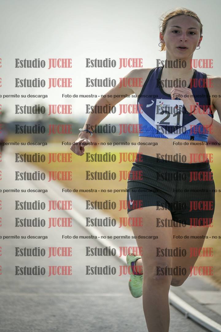 Fotos de los 800 m llanos de mujeres - combinadas 7