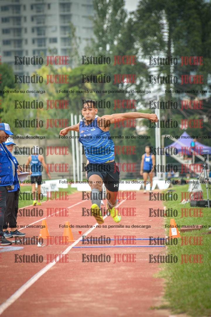 Fotos del salto triple - tabla de 11 y 13