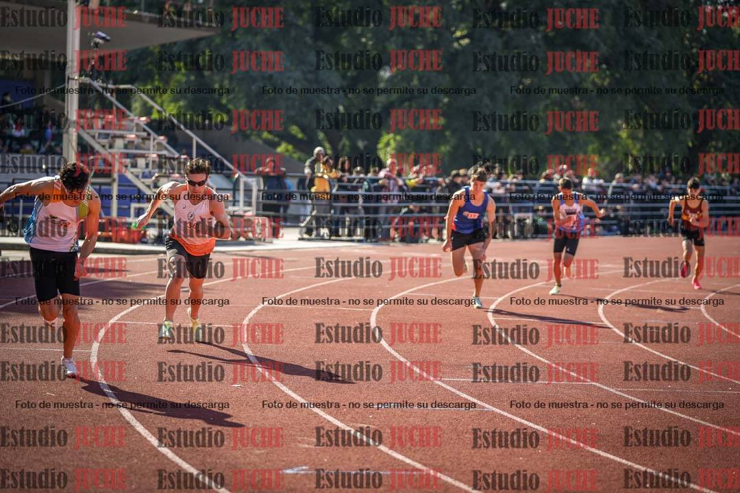 Fotos de los 800 m llanos de varones