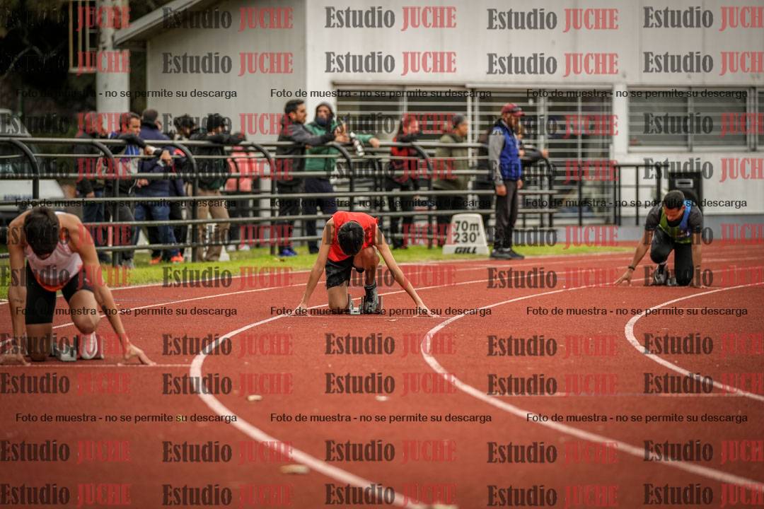Fotos de los 400 m llanos de varones