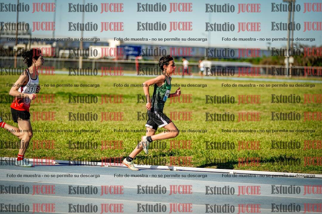 Fotos de los 2000 m llanos de varones