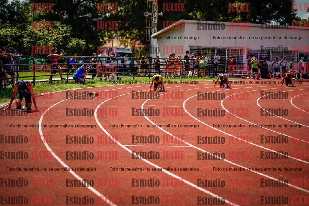 Fotos de los 400 m llanos de varones