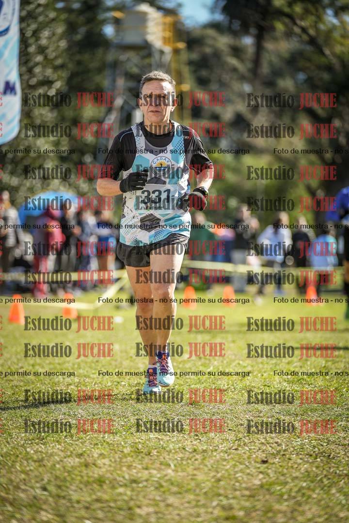 Fotos de la llegada del cross de 1500 m
