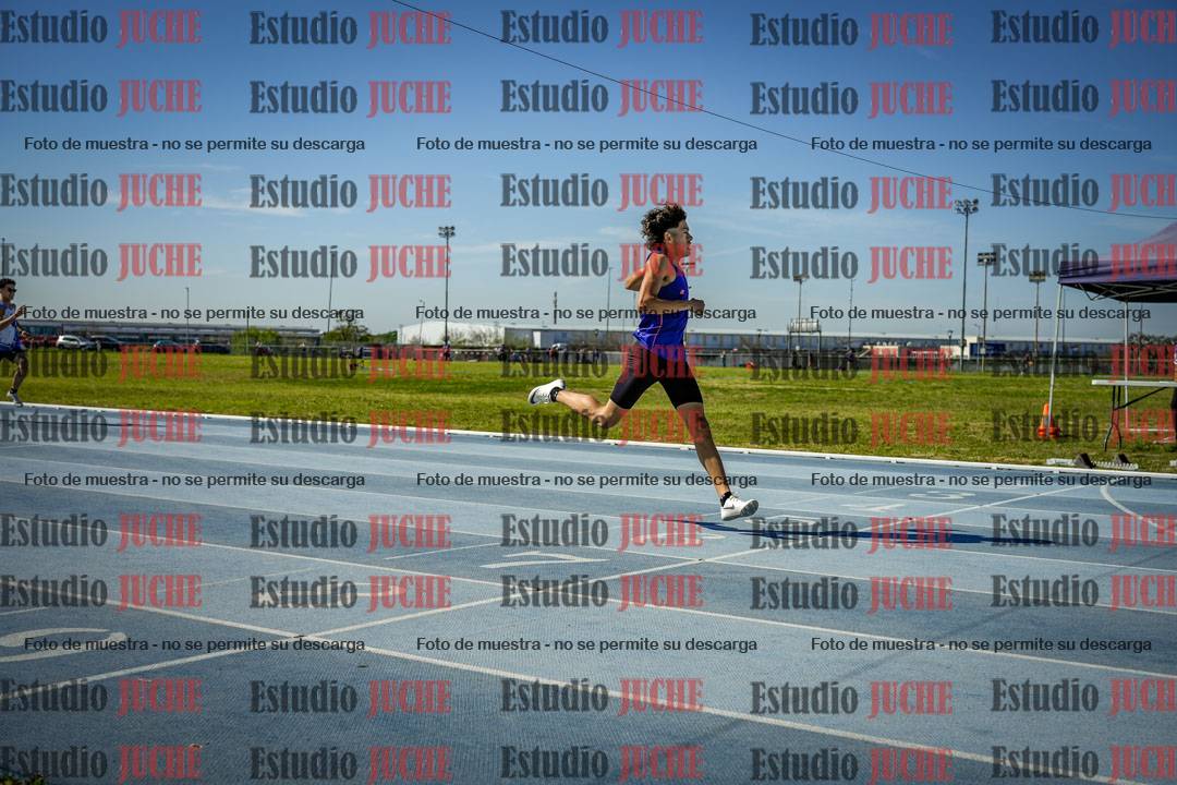 Fotos de los 400 m llanos de varones