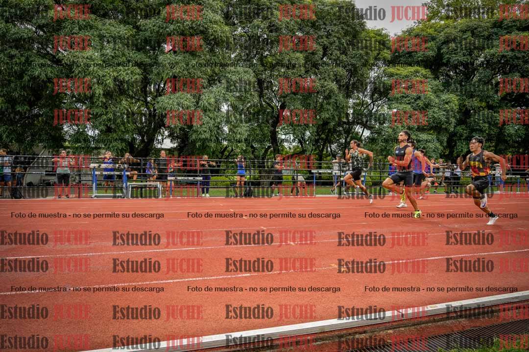 Fotos de los 100 m llanos de varones - FINAL