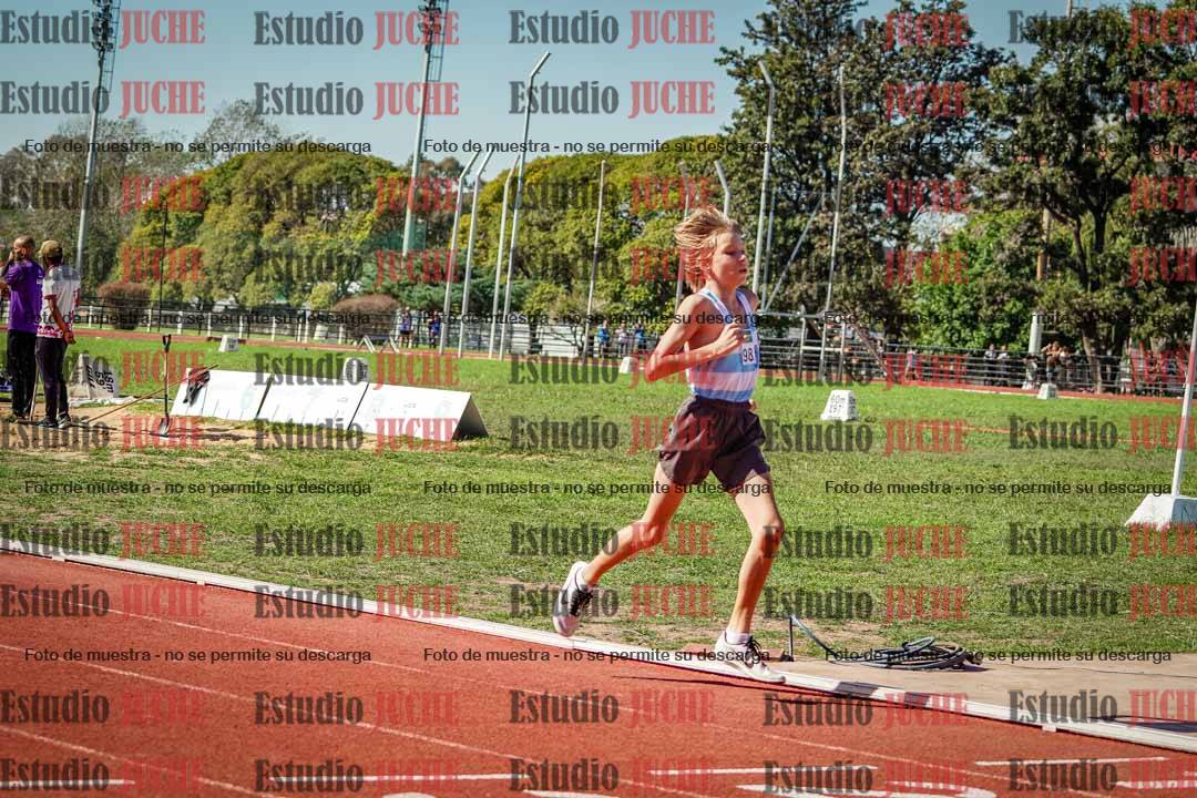 Fotos de los 600 m llanos de varones