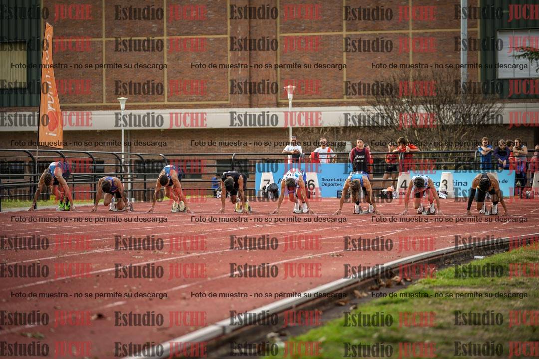 Fotos de los 100 m llanos de varones - FINAL