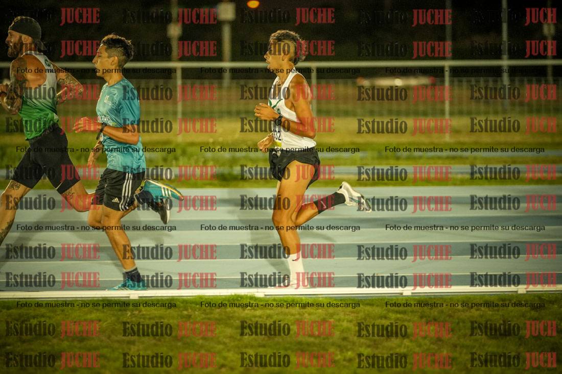 Fotos de los 3000 m llanos de varones