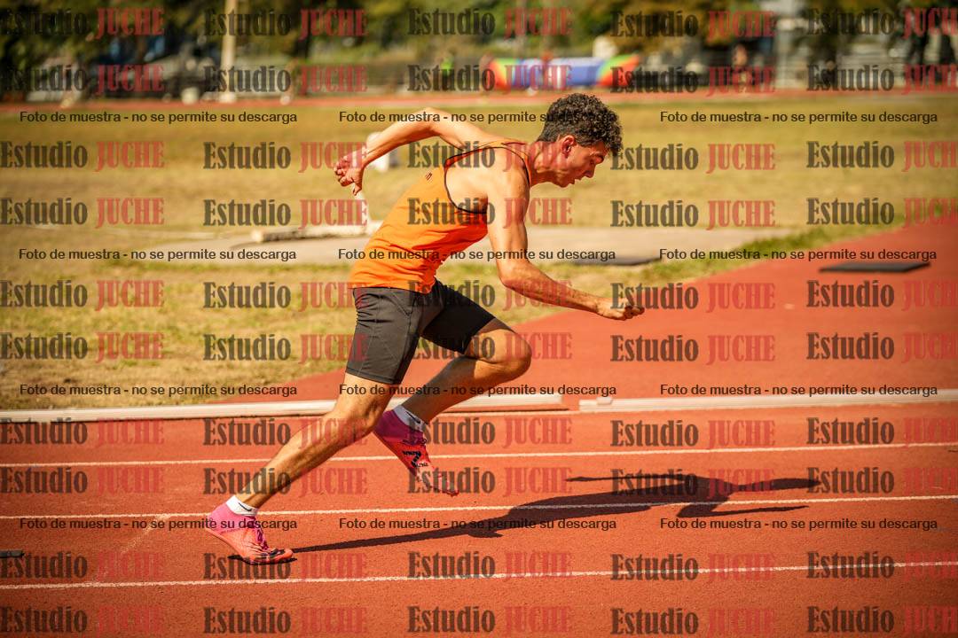 Fotos de los 400 m llanos de varones