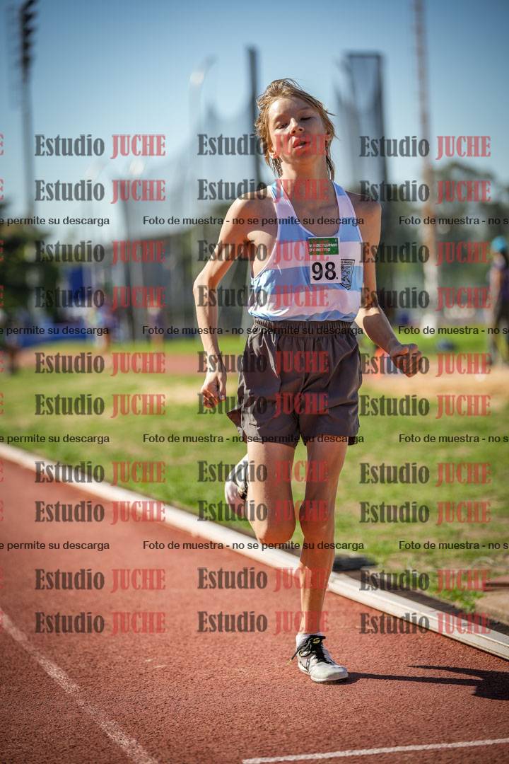 Fotos de los 600 m llanos de varones
