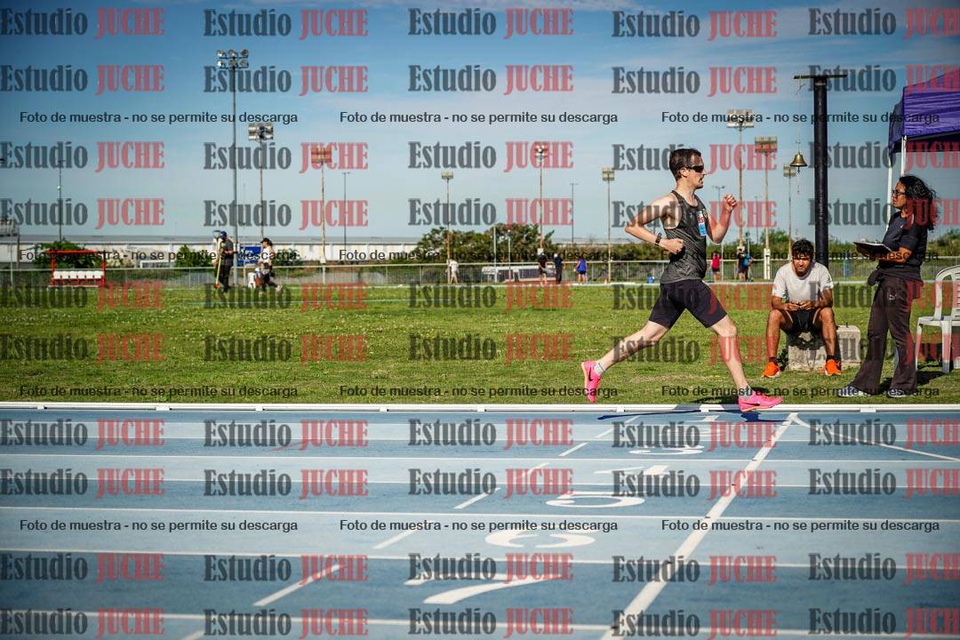 Fotos de los 1500 m llanos de varones