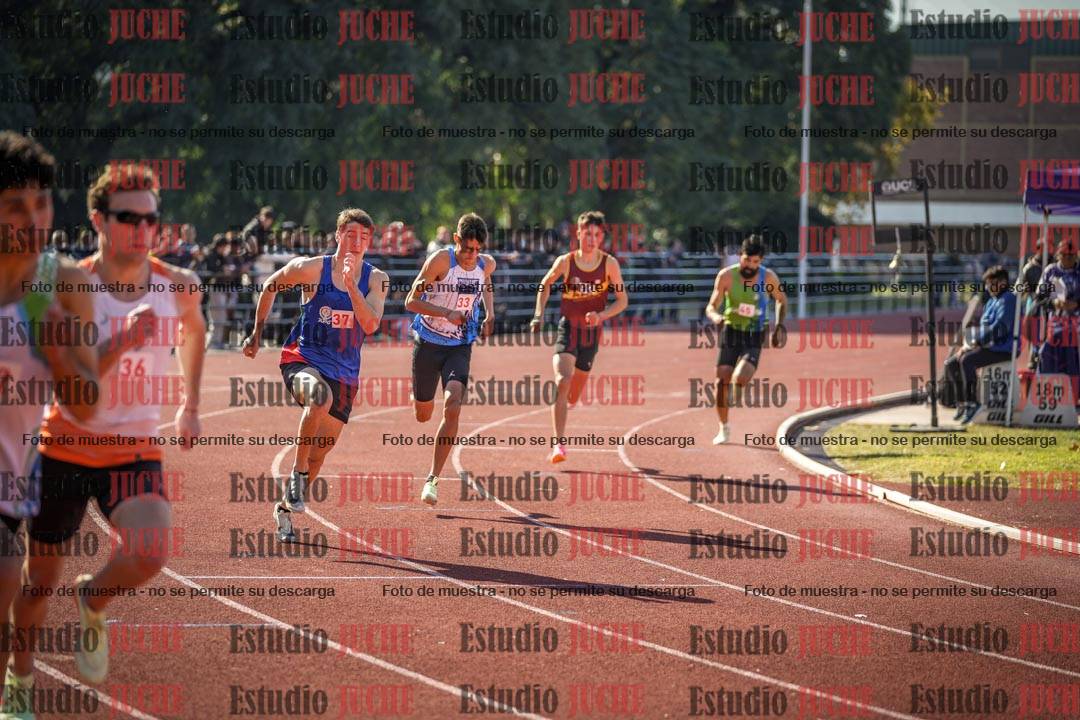 Fotos de los 800 m llanos de varones