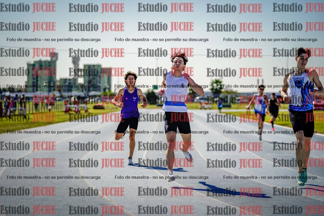 Fotos de los 400 m llanos de varones