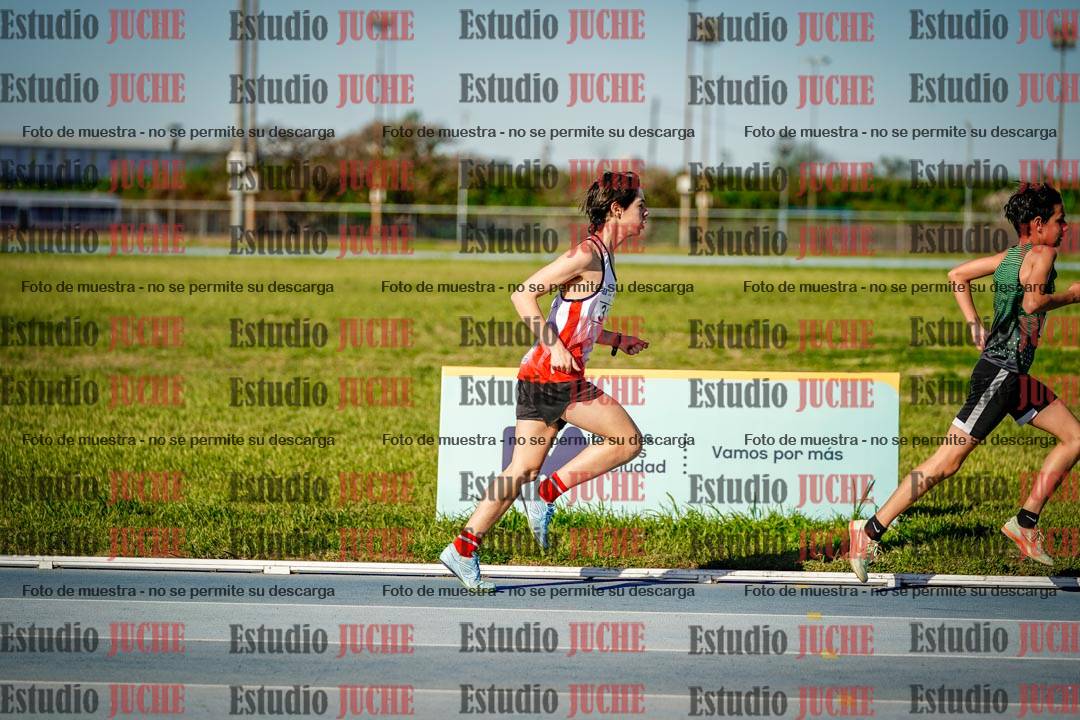 Fotos de los 2000 m llanos de varones