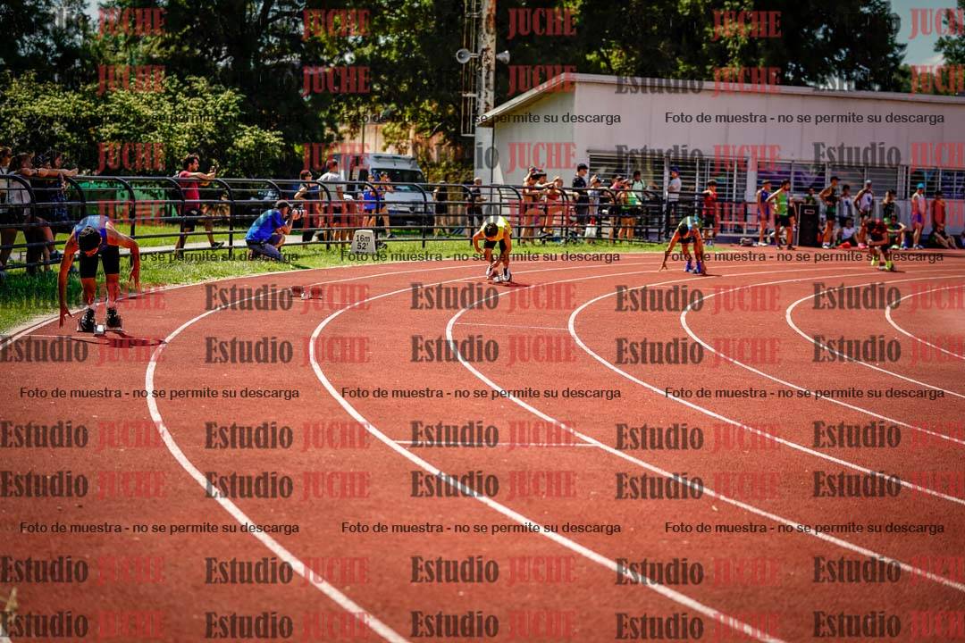 Fotos de los 400 m llanos de varones