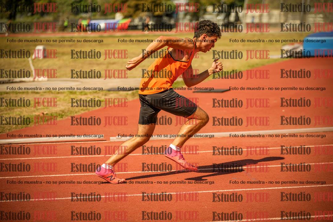 Fotos de los 400 m llanos de varones