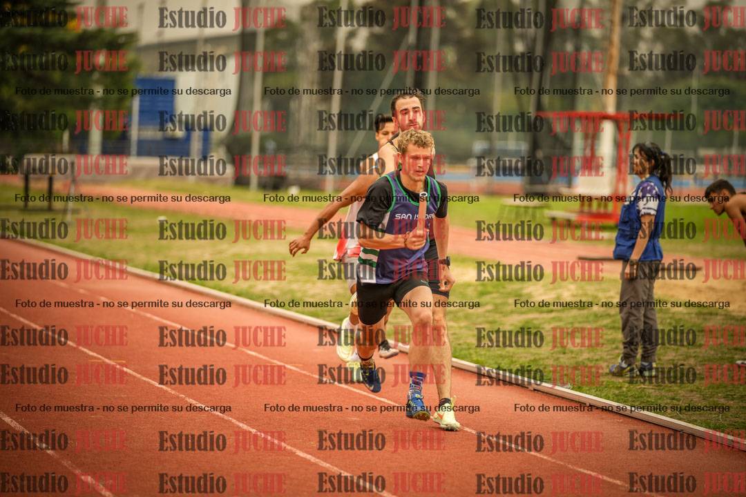 Fotos de las Postas 4x400 m de varones