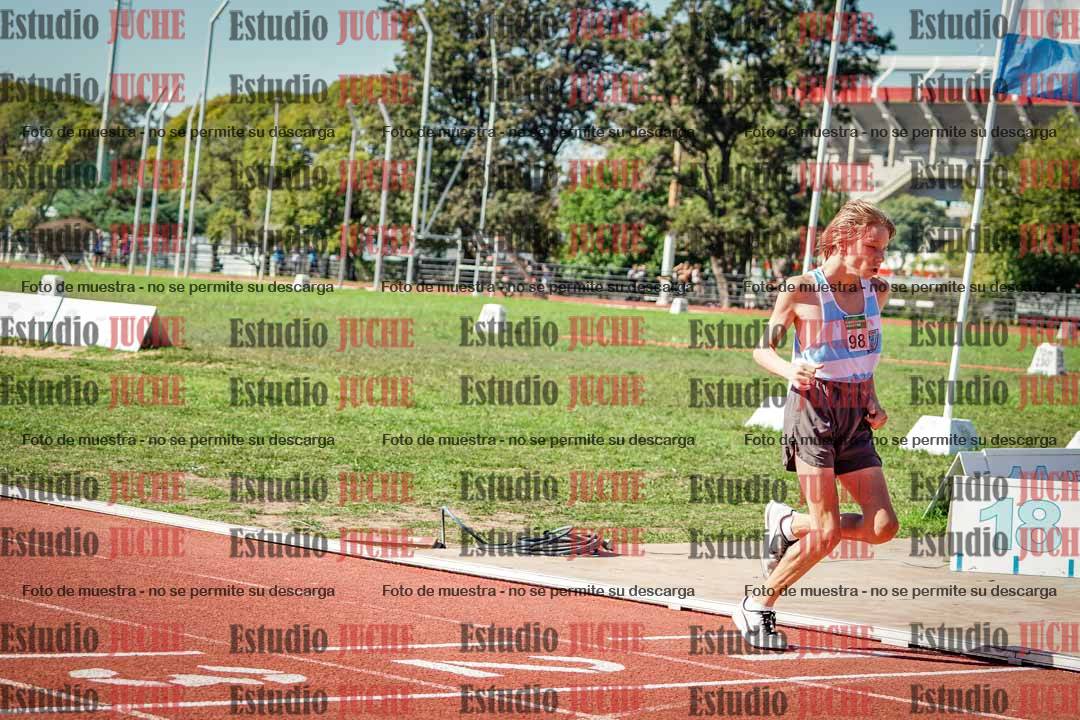 Fotos de los 600 m llanos de varones