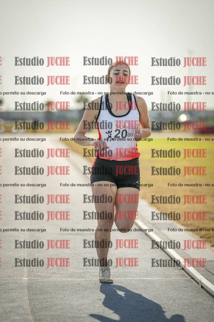 Fotos de los 800 m llanos de mujeres - combinadas 7