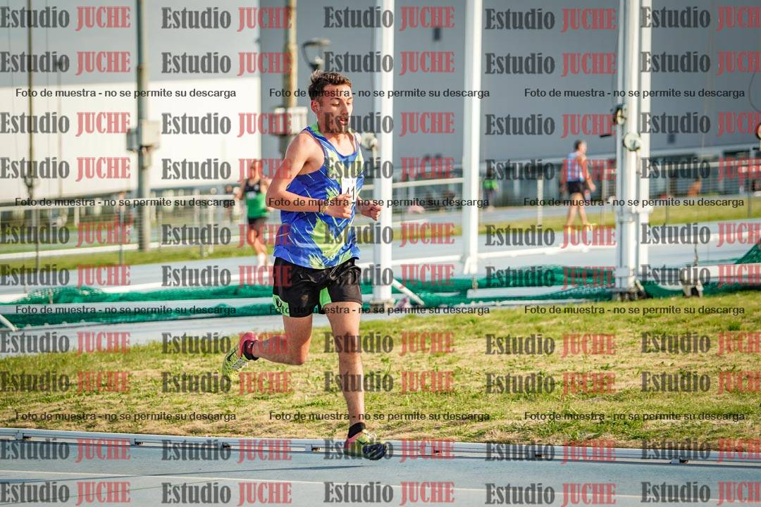 Fotos de los 3000 m llanos de varones