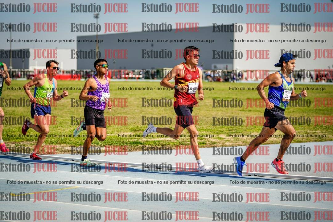 Fotos de los 3000 m llanos de varones