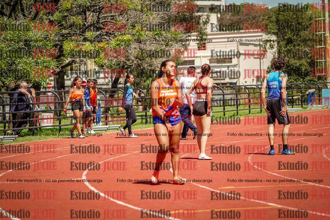 Fotos de las Postas 8x200 m de mujeres y varones - FINAL