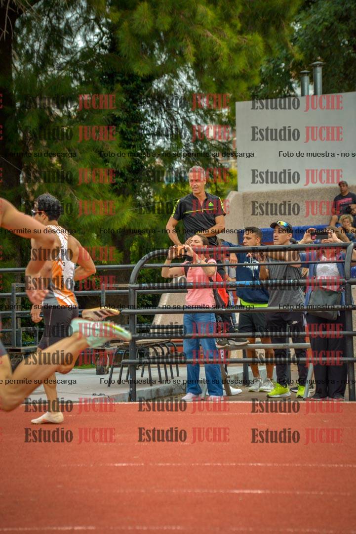 Fotos de los 400 m llanos de varones