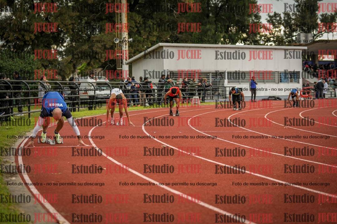 Fotos de los 400 m llanos de varones