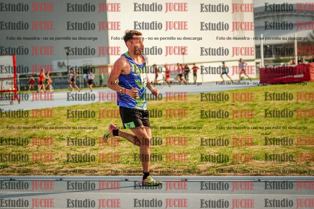 Fotos de los 3000 m llanos de varones