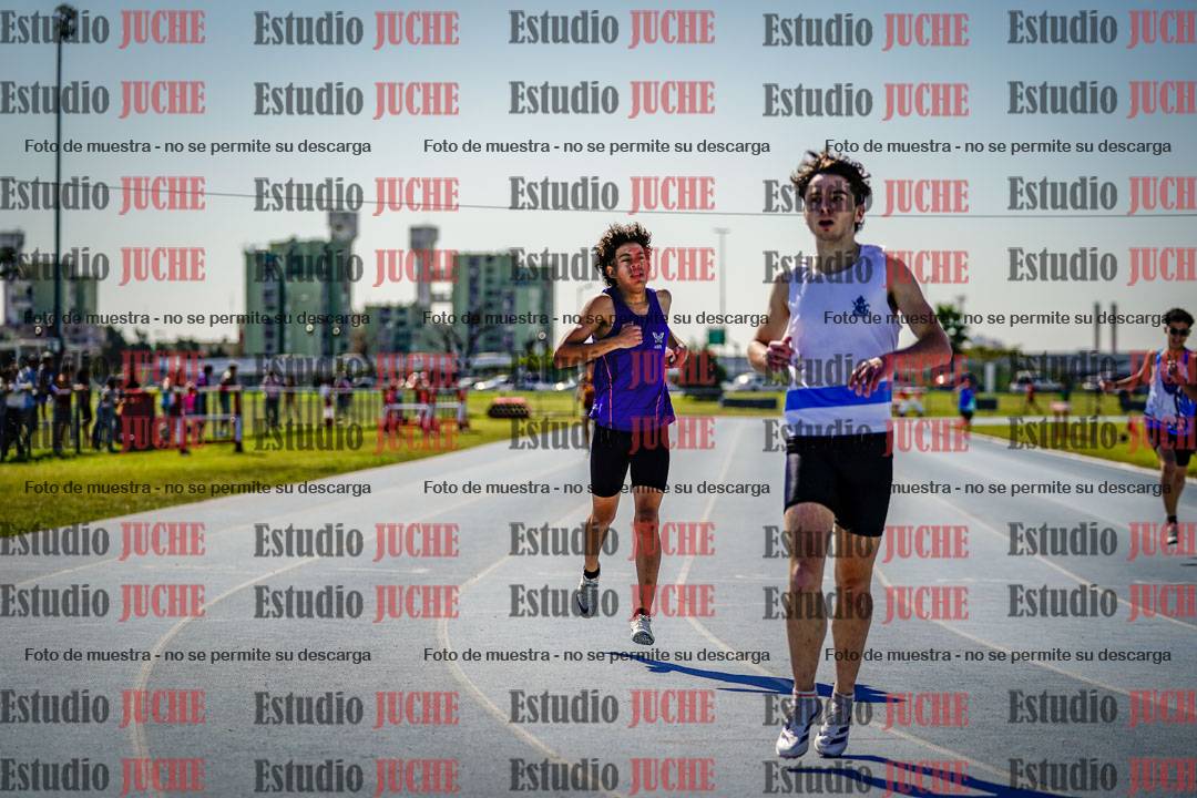 Fotos de los 400 m llanos de varones