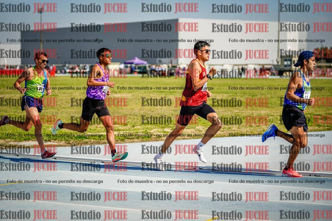 Fotos de los 3000 m llanos de varones