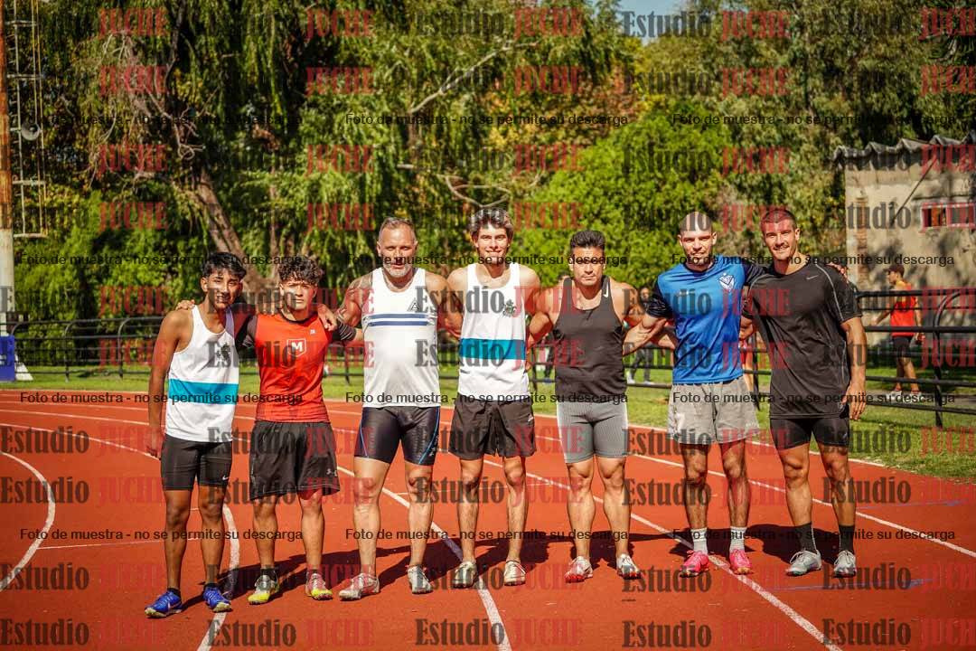 Fotos de algunos podios y extras