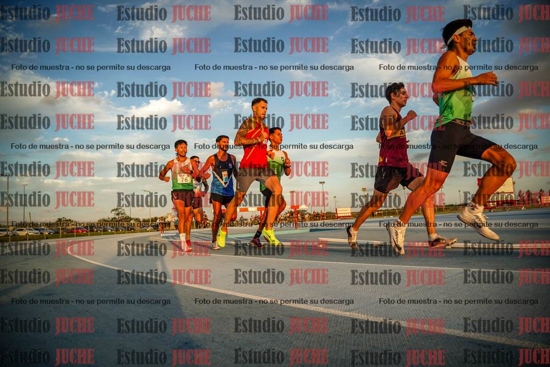 Fotos de los 3000 m llanos de varones