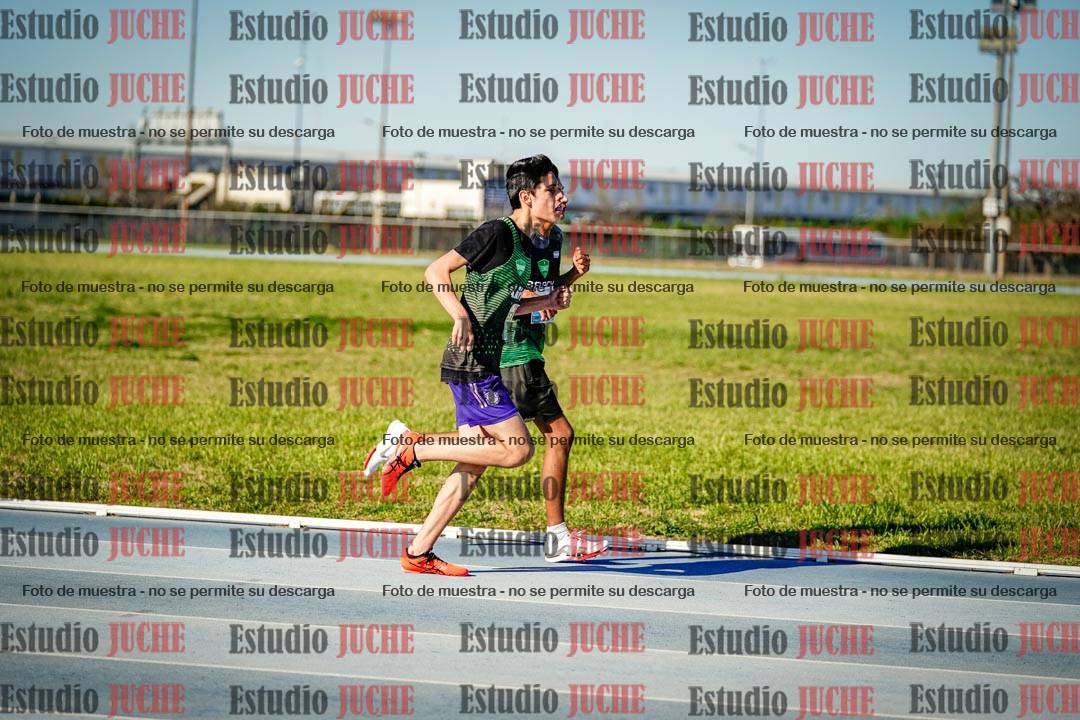 Fotos de los 2000 m llanos de varones