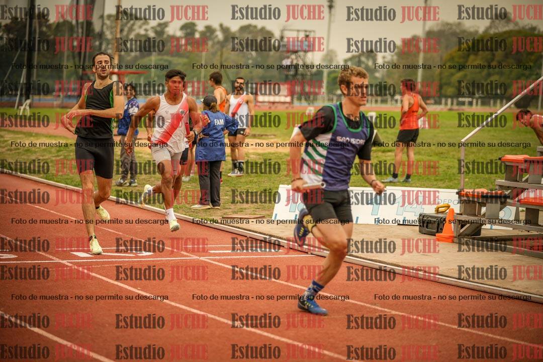 Fotos de las Postas 4x400 m de varones