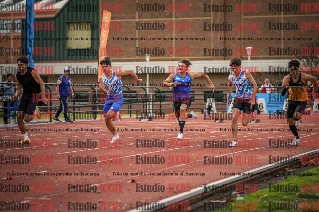 Fotos de los 100 m llanos de varones - FINAL