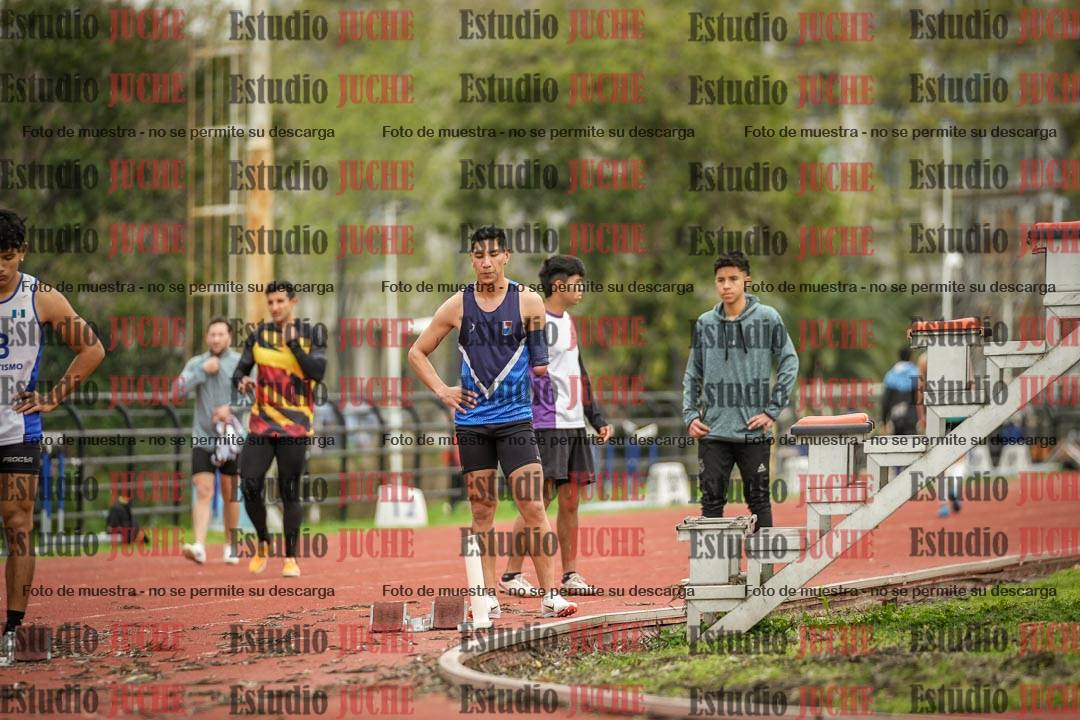 Fotos de los 200 m llanos de varones