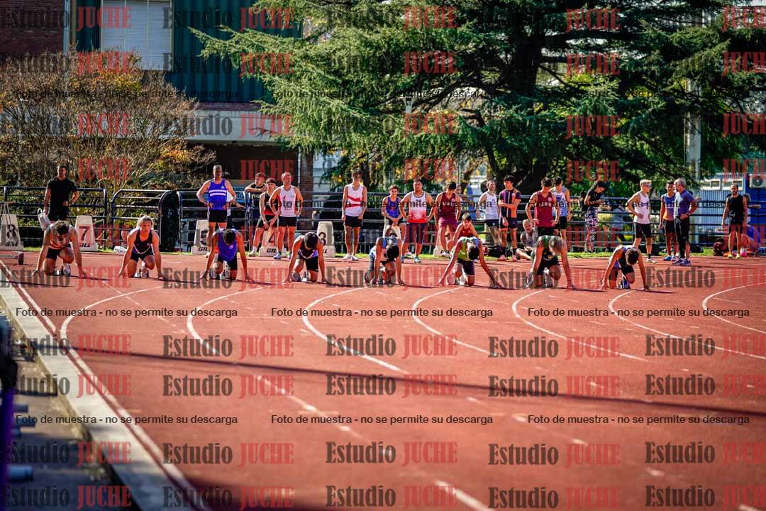 Fotos de los 100 m llanos de varones