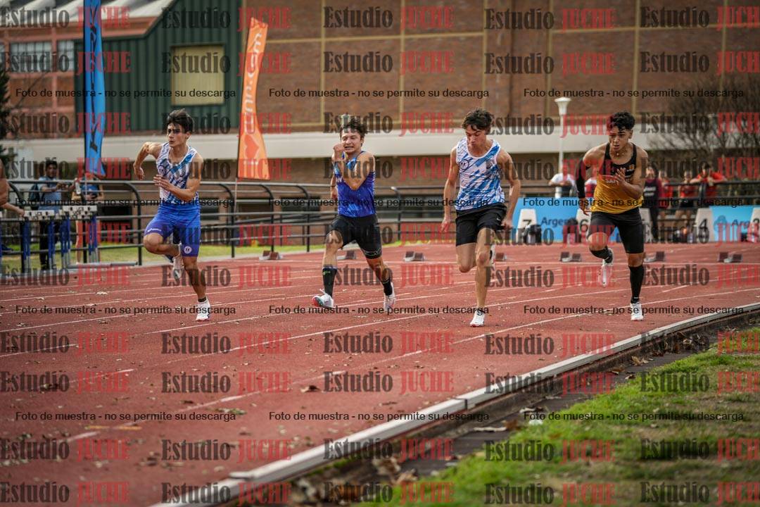 Fotos de los 100 m llanos de varones - FINAL
