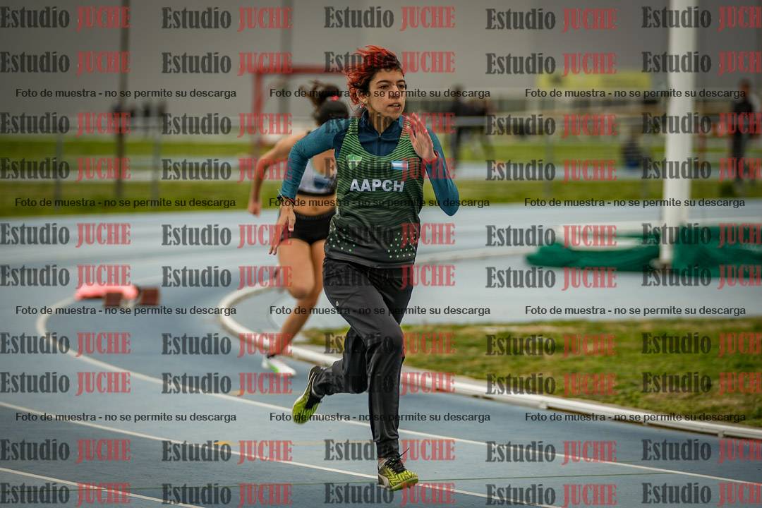 Fotos de los 300 m llanos de mujeres - U17