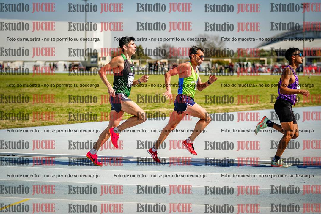 Fotos de los 3000 m llanos de varones